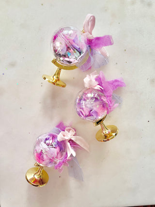 Confetti Globe