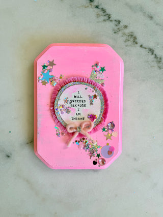 Plaque - 009