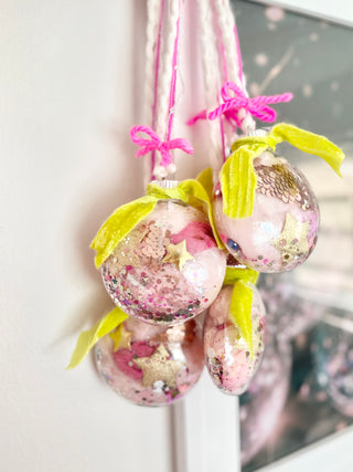 Confetti Ornament Hanger